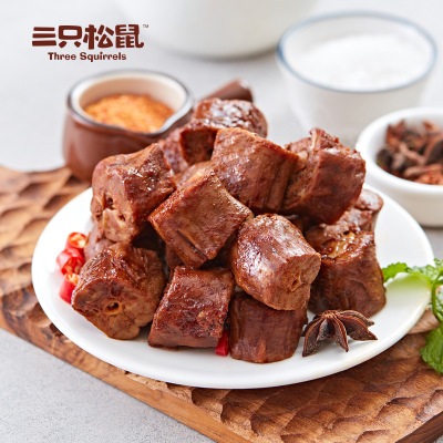 【三只松鼠_鸭脖154g】休闲卤味 肉脯小零食即食香辣味 鸭肉小吃图3