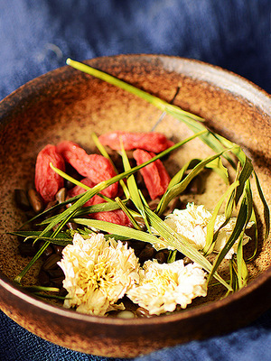 枸杞菊花茶 组合花草茶 黄山贡菊枸杞决明子淡竹叶冰糖组合养生茶图3