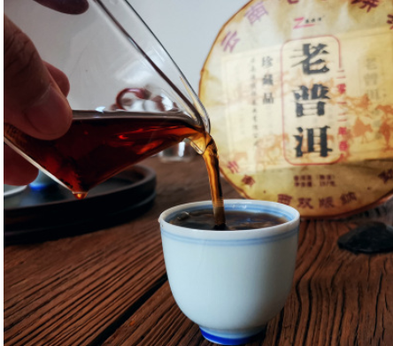 云南茶叶 普洱茶熟茶饼茶老普洱金芽饼357g 普洱饼茶厂家直接发货图2