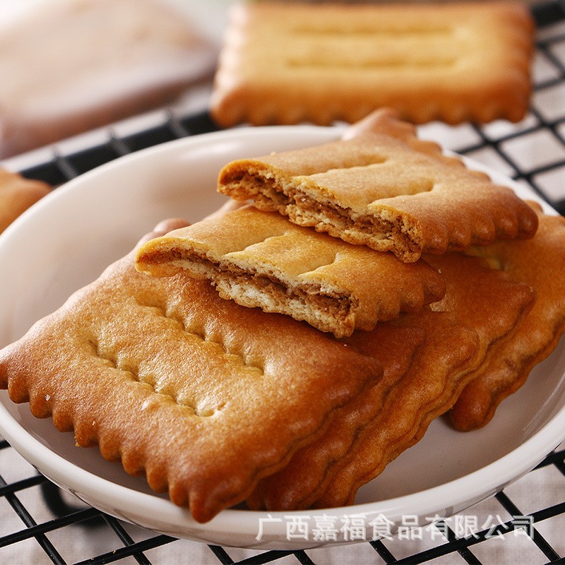 环岛计划网红麦芽夹心小饼干咸蛋黄味黑糖味办公室零食包邮图4