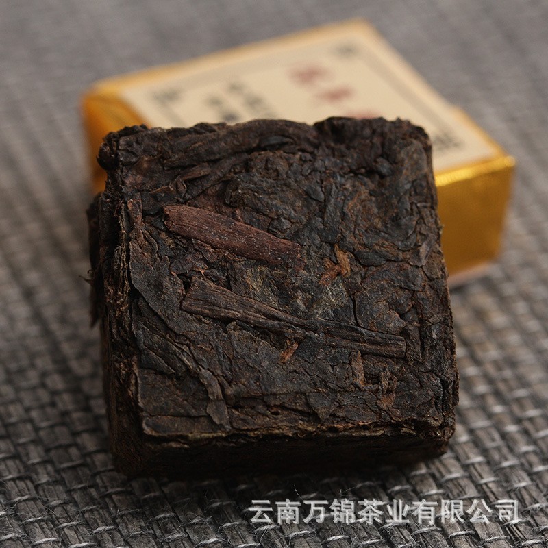 批发陈年普洱 熟茶 03年小金砖500g 迷你沱茶 勐海原味高香小方砖图2