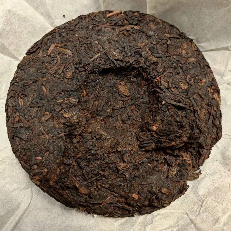 茶厂直供批发云南普洱茶叶 100克七子饼茶2019年金布朗熟茶饼图4