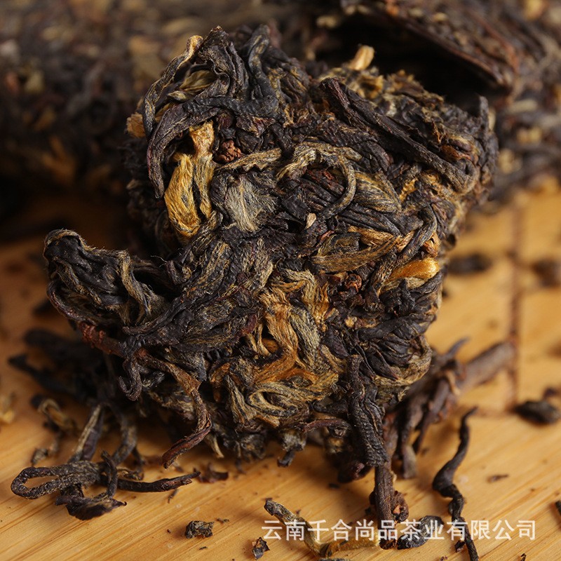 厂家直供批发云南凤庆滇红茶红润小饼老树普洱小茶饼现货量大价优图3