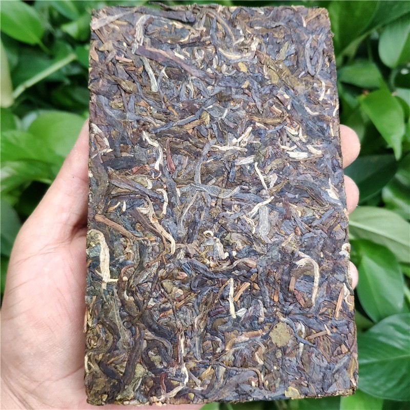 厂价批发250g冰岛黄金叶茶砖云南临沧普洱茶生茶大树茶砖茶口粮茶图4